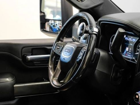 Used 2020 GMC Sierra 2500 AT4 w/ AT4 Premium Package AWD/4WD image 21