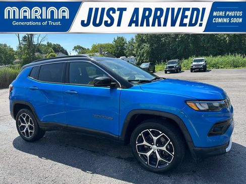 Used 2024 Jeep Compass Limited AWD/4WD image 1