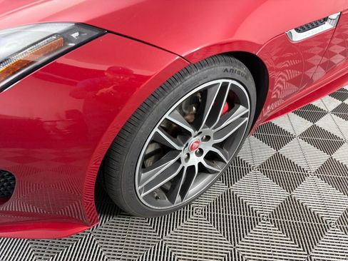 Used 2017 Jaguar F-TYPE R image 9