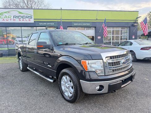 Used 2014 Ford F150 XLT w/ XLT Chrome Package image 3