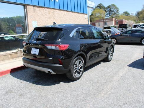 Used 2020 Ford Escape SEL image 3