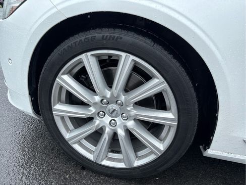 Used 2018 Volvo S90 T6 Inscription w/ Convenience Package AWD/4WD image 9