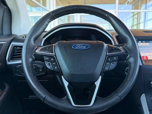Used 2019 Ford Edge SEL w/ Equipment Group 201A FWD image 25