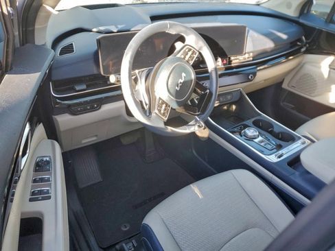 Used 2025 Kia Carnival SX Prestige image 7