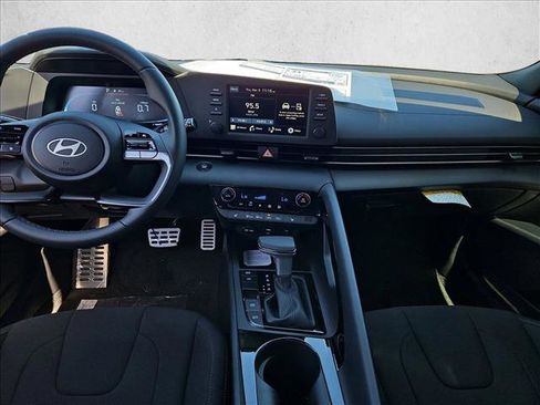 New 2026 Hyundai Elantra SEL Sport Premium image 15