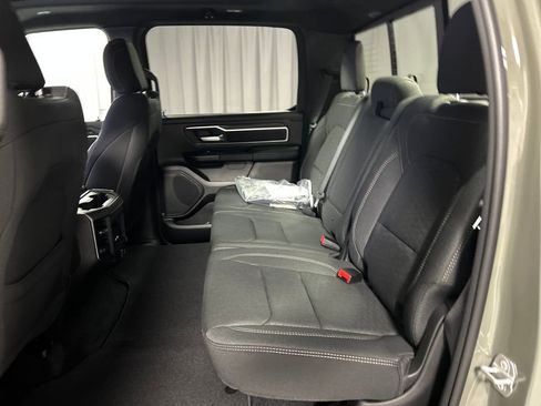 New 2026 RAM 1500 4x4 Crew Cab image 21