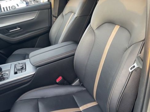 Certified 2025 MAZDA CX-70 3.3 Turbo S w/ Premium Package image 15