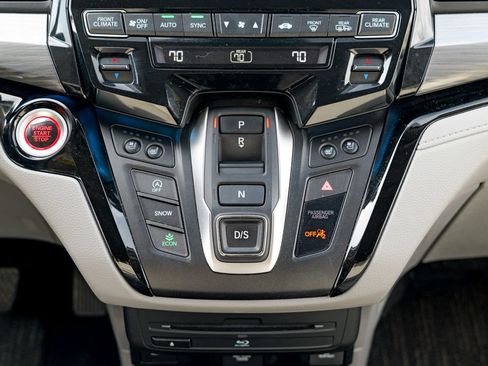 Used 2024 Honda Odyssey Elite image 52
