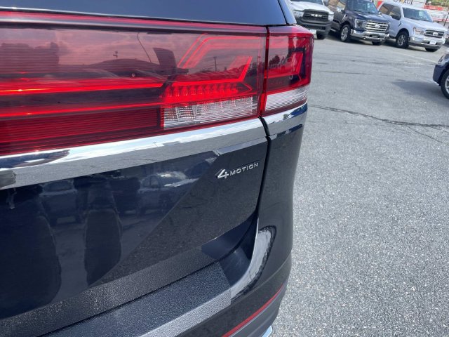 Used 2025 Volkswagen Atlas SE AWD/4WD image 6