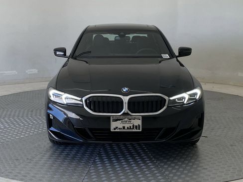 Used 2025 BMW 330i xDrive Sedan w/ Convenience Package image 5