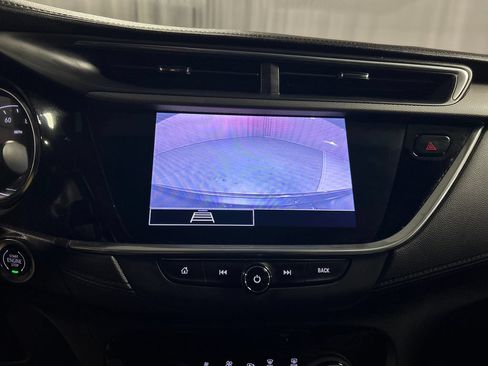 Used 2020 Buick Encore GX Essence FWD image 16
