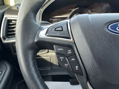 Used 2024 Ford Edge SEL w/ Convenience Package image 19