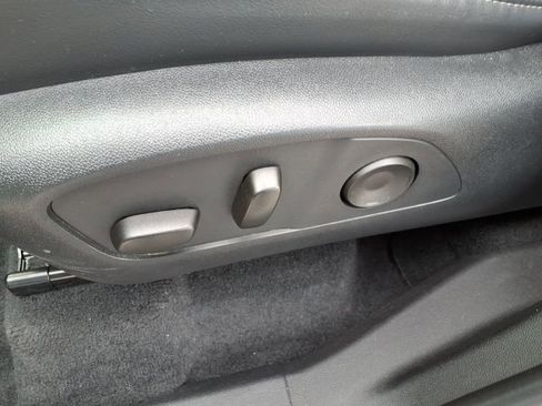 Used 2025 Buick Enclave Sport Touring image 12