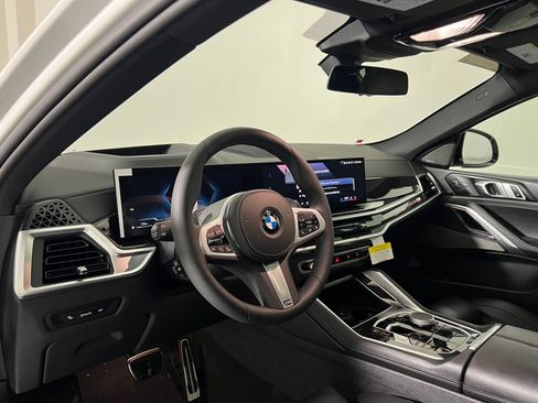New 2026 BMW X6 xDrive40i image 4