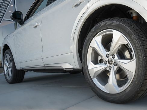 Certified 2025 Audi Q5 2.0T Premium Plus w/ Premium Plus Package image 31