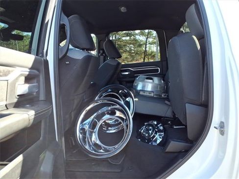 Used 2024 RAM 3500 Big Horn image 18