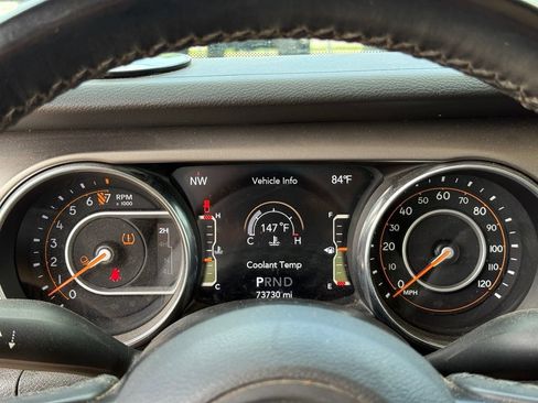 Used 2021 Jeep Gladiator Sport AWD/4WD image 17