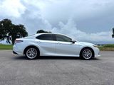 Used 2020 Toyota Camry XLE image 6
