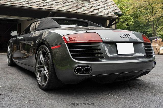 Used 2012 Audi R8 V8 AWD/4WD image 16