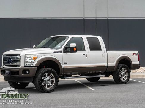 Used 2015 Ford F250 King Ranch w/ FX4 Off-Road Package AWD/4WD image 2