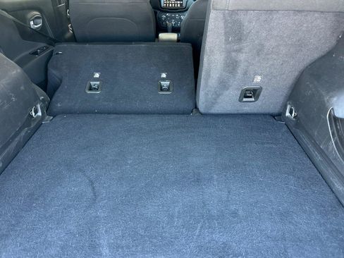Certified 2023 Jeep Renegade Latitude AWD/4WD image 15