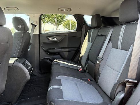 Used 2023 Chevrolet Blazer LT FWD image 10