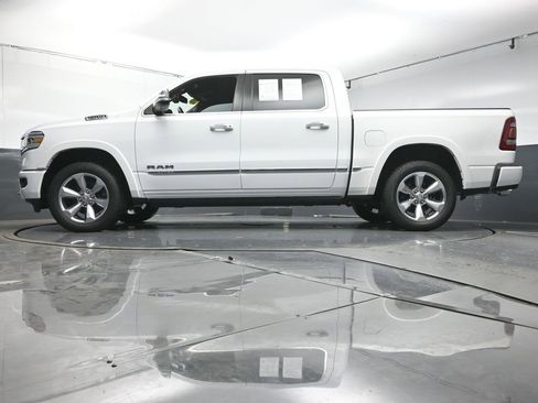 Used 2020 RAM 1500 Limited w/ Body Color Bumper Group image 34