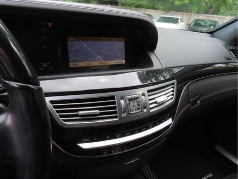 Used 2012 Mercedes-Benz S 63 AMG image 26