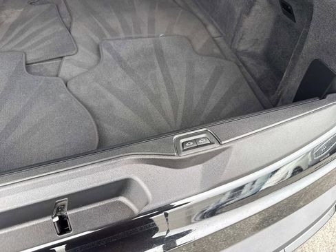 Used 2025 BMW X5 xDrive50e image 34