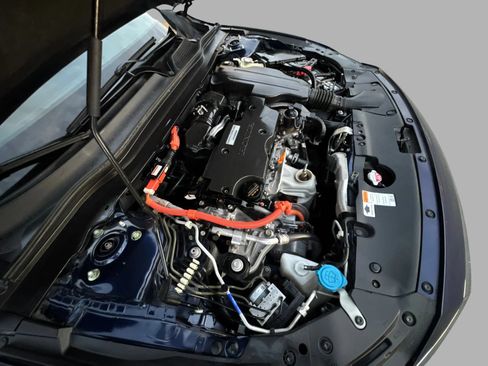 Used 2018 Honda Accord EX image 57