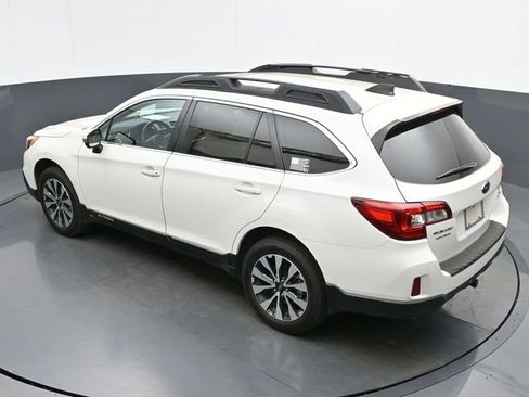 Used 2017 Subaru Outback 2.5i Limited image 22