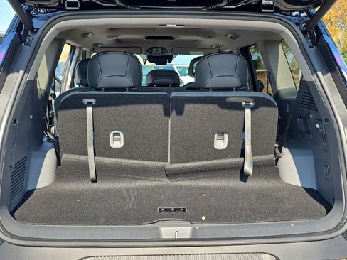 New 2026 Kia EV9 Wind image 14