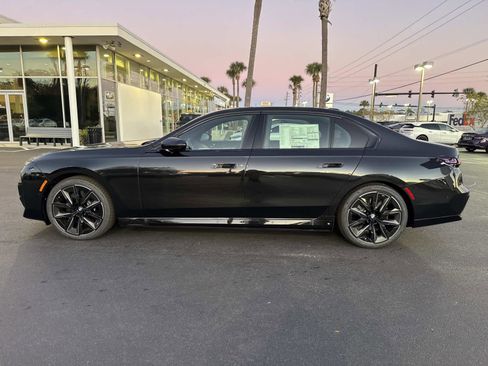 New 2026 BMW i7 xDrive60 w/ Executive Package image 6