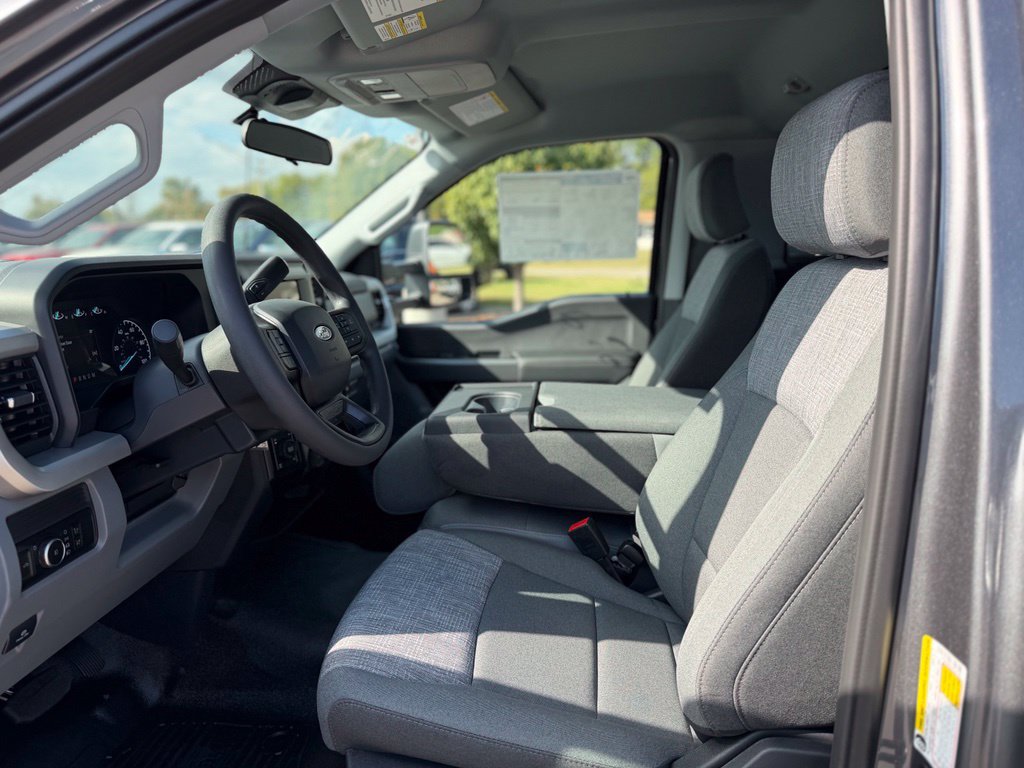 New 2027 Ford F250 XLT w/ FX4 Off-Road Package AWD/4WD image 14