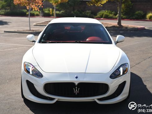 Used 2016 Maserati GranTurismo Sport image 2