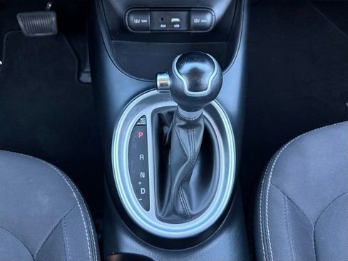 Used 2017 Kia Soul FWD image 26