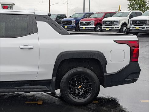 Used 2024 Chevrolet Silverado EV W/T AWD/4WD image 12