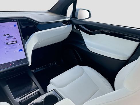 Used 2020 Tesla Model X Long Range image 20