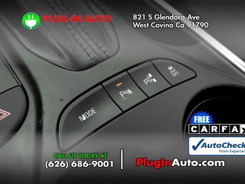 Used 2018 Chevrolet Volt Premier w/ Driver Confidence Package image 22