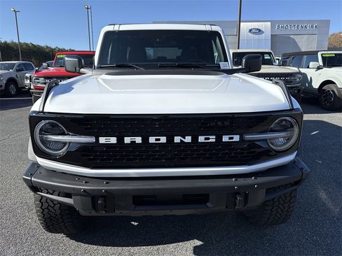 New 2025 Ford Bronco Badlands w/ Sasquatch Package image 2