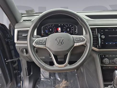 Used 2023 Volkswagen Atlas Cross Sport SE w/ Panoramic Sunroof Package image 13