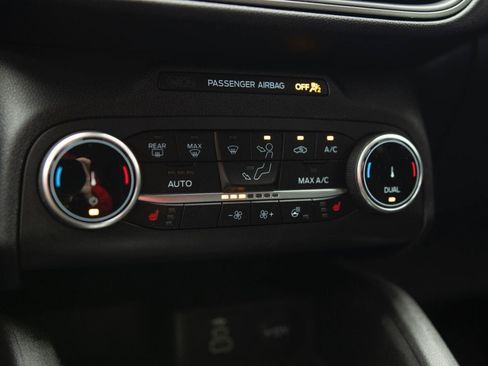 Used 2024 Ford Escape Active AWD/4WD image 9