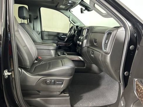 Used 2022 GMC Sierra 2500 Denali w/ Denali Black Diamond Edition image 29