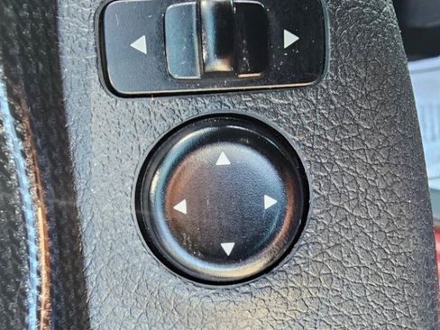 Used 2016 Nissan Rogue SL AWD/4WD image 29