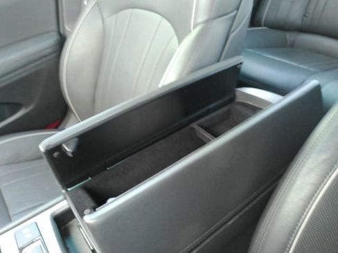 Used 2015 Hyundai Genesis 5.0 image 49