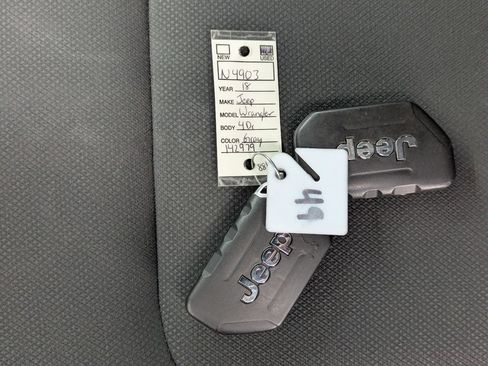 Used 2018 Jeep Wrangler Unlimited Sport S AWD/4WD image 36