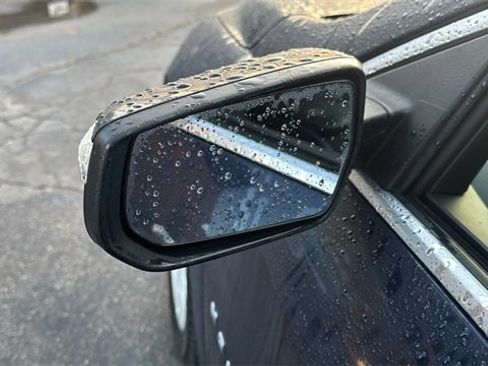 Used 2018 Chevrolet Malibu LT image 36