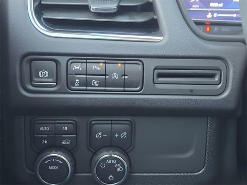 Used 2024 Chevrolet Tahoe RST w/ Luxury Package image 27