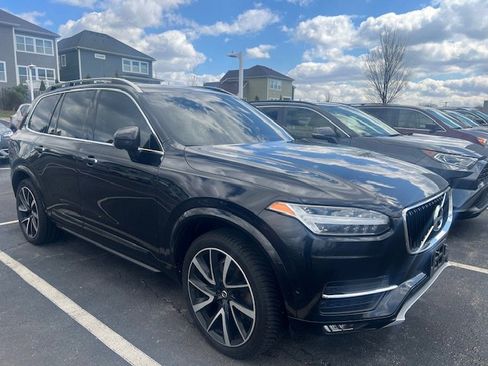 Used 2018 Volvo XC90 T6 Momentum w/ Convenience Package image 4