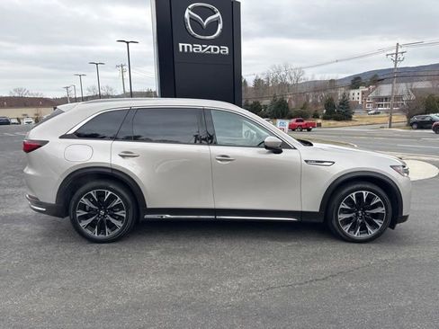 Certified 2024 MAZDA CX-90 Plug-In Hybrid w/ Premium Pkg image 9